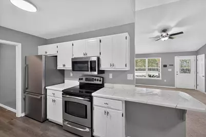 326 Lakeview Drive, Crestview, FL 32536 - Photo 12