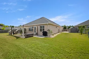 106 Amelia Rae Cir, Valparaiso, FL 32580 - Photo 1
