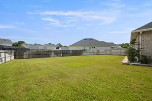 106 Amelia Rae Cir, Valparaiso, FL 32580 - Photo 42