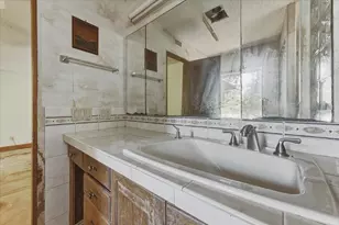 212 White St, Niceville, FL 32578 - Photo 36