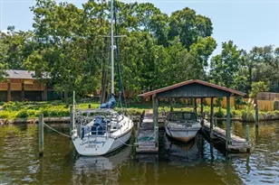 212 White St, Niceville, FL 32578 - Photo 4
