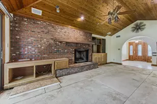 212 White St, Niceville, FL 32578 - Photo 18