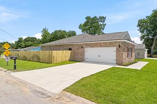 709 NW Lovejoy Rd, Fort Walton Beach, FL 32548 - Photo 6