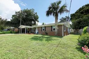 127 Pryor Dr, Mary Esther, FL 32569 - Photo 2