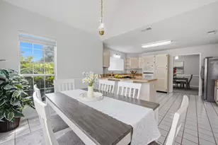 2812 Lee Trevino Ct, Shalimar, FL 32579 - Photo 12