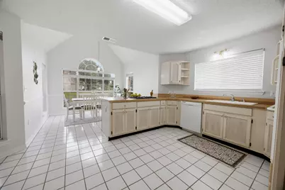 2812 Lee Trevino Court, Shalimar, FL 32579 - Photo 12
