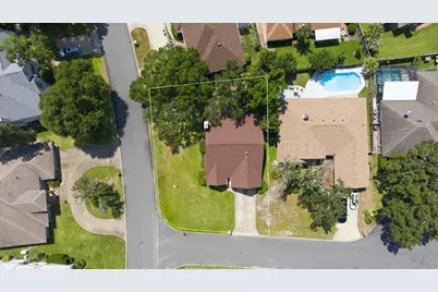 2812 Lee Trevino Court, Shalimar, FL 32579 - Photo 2