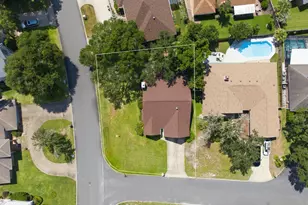 2812 Lee Trevino Ct, Shalimar, FL 32579 - Photo 2