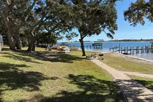 209 W Miracle Strip Pkwy, Mary Esther, FL 32569 - Photo 22
