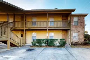 895 Silverwood, Fort Walton Beach, FL 32547 - Photo 1