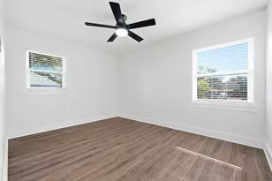 250 NW Briarwood Circle, Fort Walton Beach, FL 32548 - Photo 24