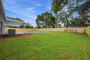 250 NW Briarwood Circle, Fort Walton Beach, FL 32548 - Photo 38