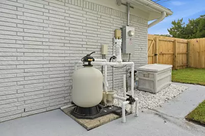 250 NW Briarwood Circle, Fort Walton Beach, FL 32548 - Photo 42