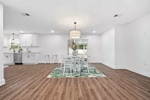 250 NW Briarwood Circle, Fort Walton Beach, FL 32548 - Photo 22