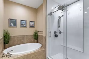 207 W Jackson St, Pensacola, FL 32501 - Photo 14