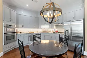 207 W Jackson St, Pensacola, FL 32501 - Photo 8
