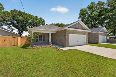 1607B 26th Street, Niceville, FL 32578 - Photo 1