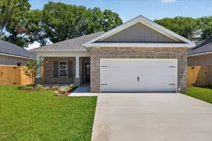 1607B 26th St, Niceville, FL 32578 - Photo 4