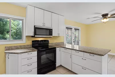 234 NW Holmes Boulevard, Fort Walton Beach, FL 32548 - Photo 16