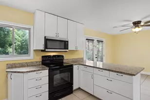 234 NW Holmes Blvd, Fort Walton Beach, FL 32548 - Photo 16