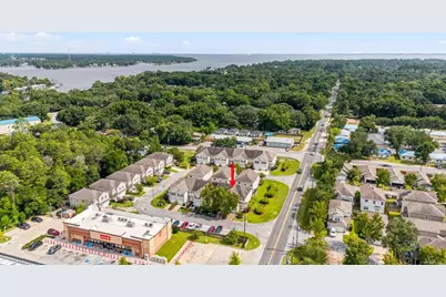 100 Farrah Avenue, Niceville, FL 32578 - Photo 1