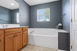 100 Farrah Ave, Niceville, FL 32578 - Photo 18