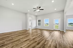 6124 Mildreds Wy, Crestview, FL 32539 - Photo 4
