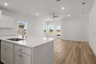 96 Foxtrail Run, Freeport, FL 32439 - Photo 4