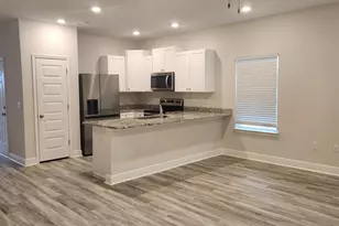 1016 McLaren Cir, Fort Walton Beach, FL 32547 - Photo 4