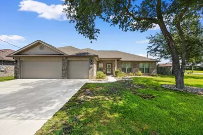 8451 Holley Hills Circle, Navarre, FL 32566 - Photo 1