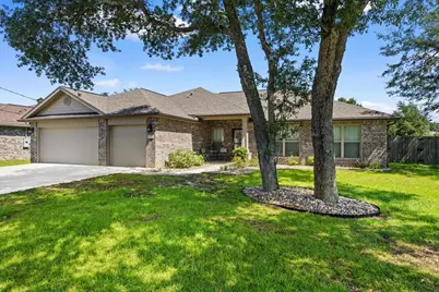 8451 Holley Hills Circle, Navarre, FL 32566 - Photo 6