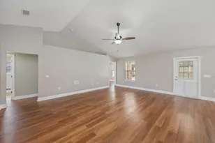 307 Gauntlet Dr, Crestview, FL 32539 - Photo 6