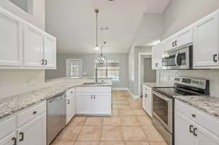 307 Gauntlet Dr, Crestview, FL 32539 - Photo 12