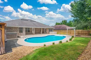 307 Gauntlet Dr, Crestview, FL 32539 - Photo 40