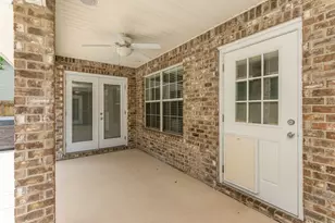 307 Gauntlet Dr, Crestview, FL 32539 - Photo 32