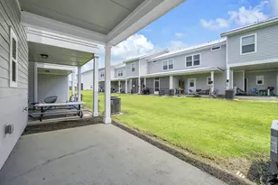 328 Date Palm Ln, Freeport, FL 32439 - Photo 32