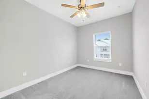 328 Date Palm Ln, Freeport, FL 32439 - Photo 24