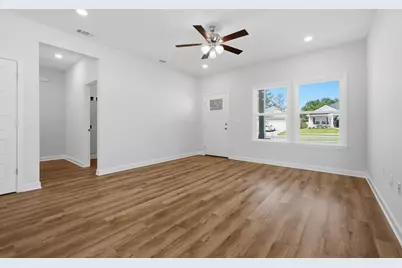 58 Spooner Street, Defuniak Springs, FL 32433 - Photo 8