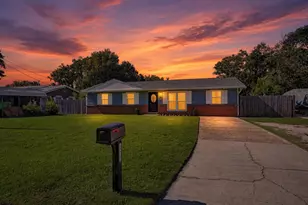 217 NW Katherine Pl, Fort Walton Beach, FL 32548 - Photo 6