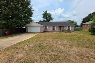 404 Riverchase Blvd, Crestview, FL 32536 - Photo 1