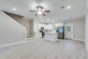 90 Date Palm Ln, Freeport, FL 32439 - Photo 8