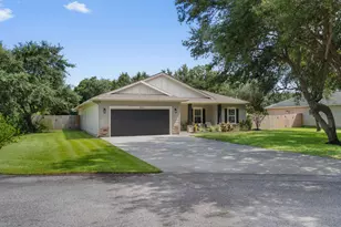 8064 San Pedro Plaza, Navarre, FL 32566 - Photo 4