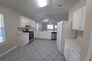 418 Pristine Water Ln, Mary Esther, FL 32569 - Photo 4