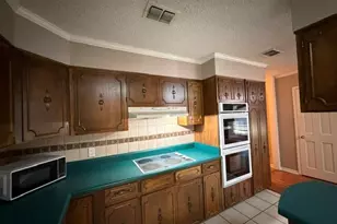 202 Adams Dr, Crestview, FL 32536 - Photo 16