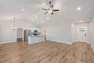 3209 Twilight Dr, Crestview, FL 32539 - Photo 8