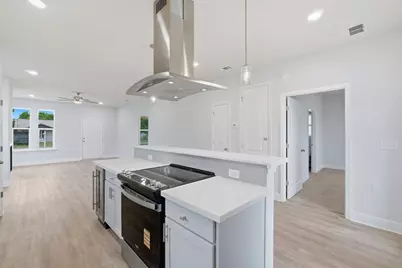 5410 Kee Memorial Drive, Pensacola, FL 32507 - Photo 12