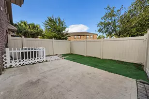 8732 Brown Pelican Cir, Navarre, FL 32566 - Photo 20