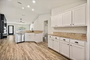 3172 Hickory St, Navarre, FL 32566 - Photo 12