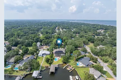 326 SE Brooks Street, Fort Walton Beach, FL 32548 - Photo 6