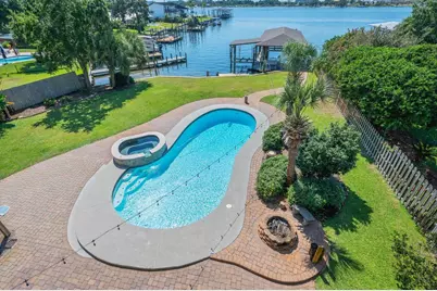 326 SE Brooks Street, Fort Walton Beach, FL 32548 - Photo 8